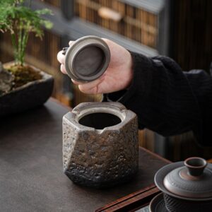 Lidded Ashtray - For Outside - Windproof Ceramic