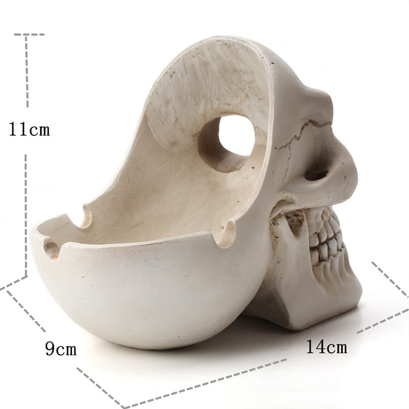 Horror Skull Ashtray in white - rear view