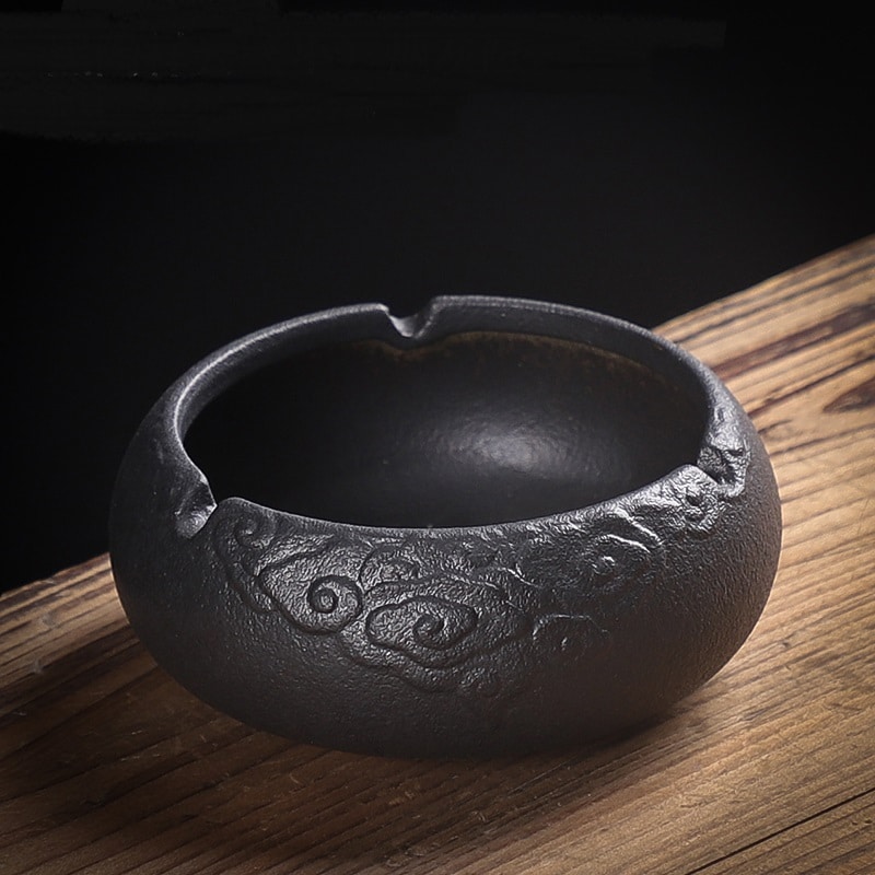 Black Retro Ceramic Ashtray