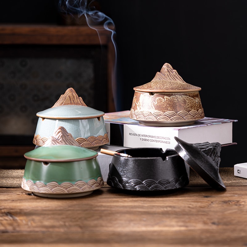 Ceramic Ashtrays With Lid That Resembles A Mountain