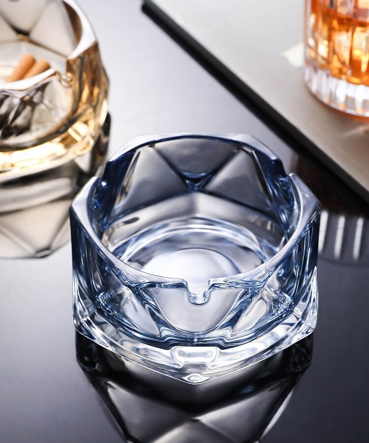 Classy Modern Crystal Glass Ashtray