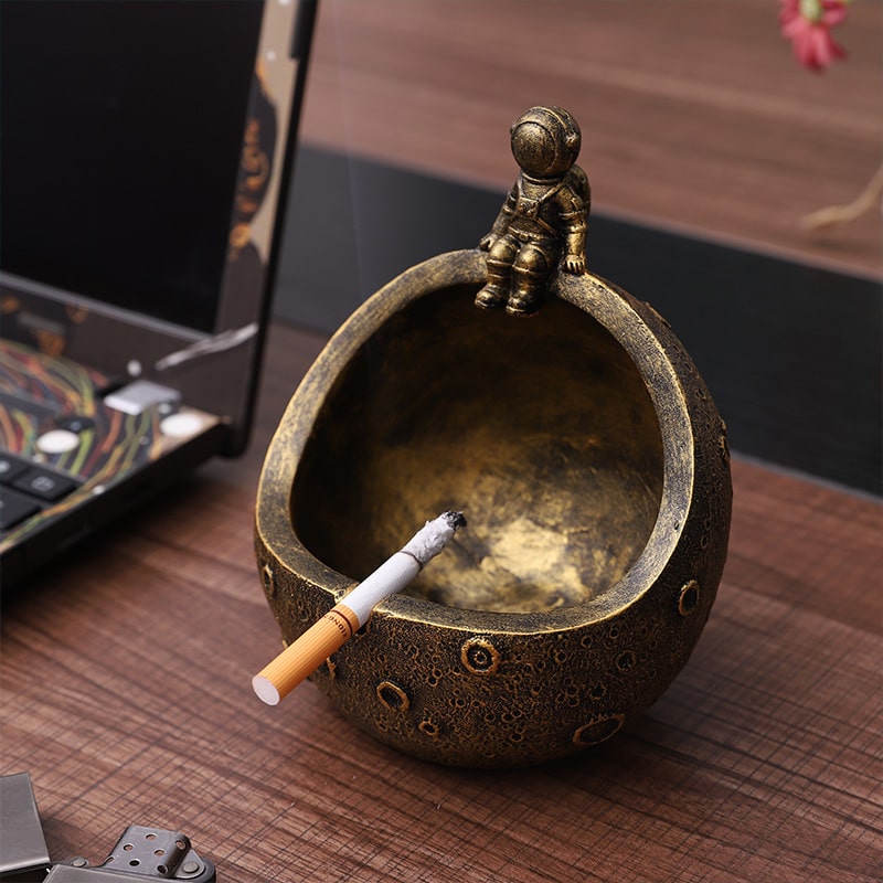 Cool Ashtray Resin Astronaut