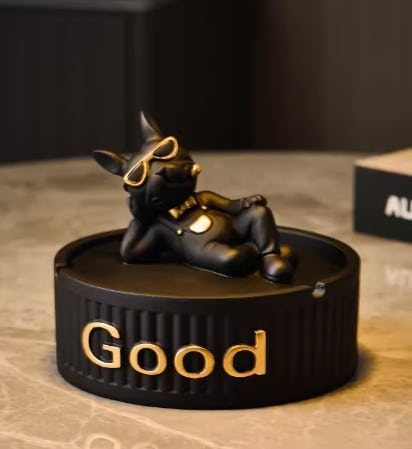 Cool Bulldog Ashtray Black Resin With Lid