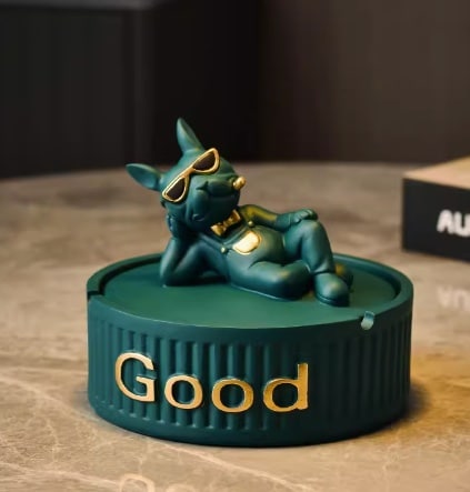 Cool Bulldog Ashtray Green Resin With Lid
