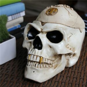 Pirate Skull Ashtray with Lid - Cool Resin Decor