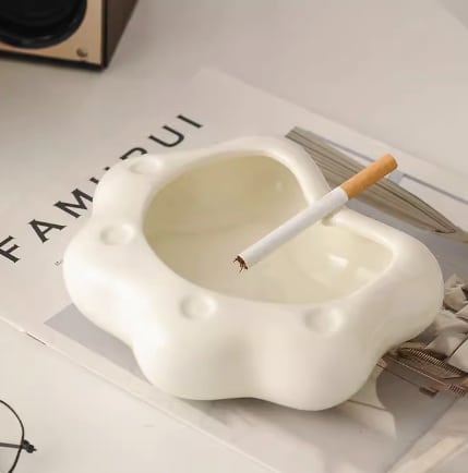 Cool Star Shape Ceramic Ashtray