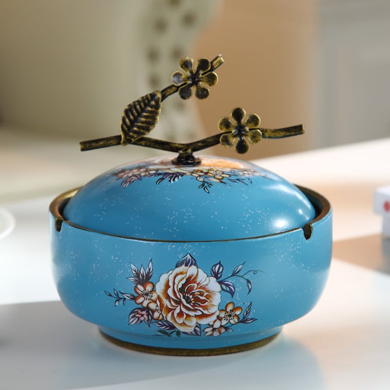 Cute Ceramic Ashtray With Lid Windproof Blue