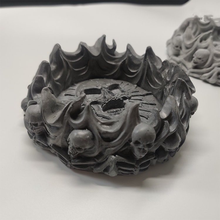 Dark Grey Skull Cement Ashtray