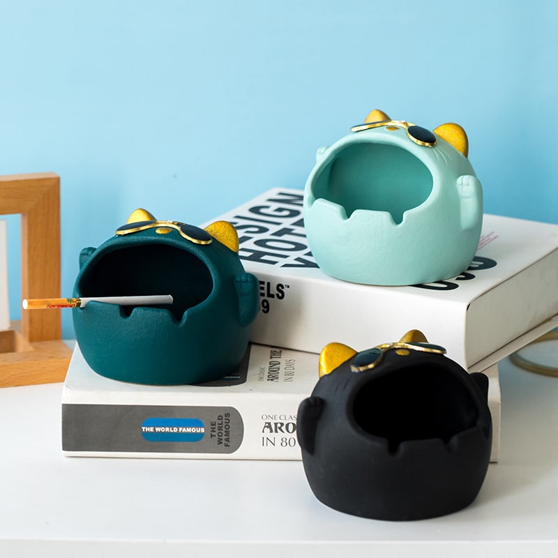 Fortune Cat Ashtrays In Different Colors Black Green Cyan