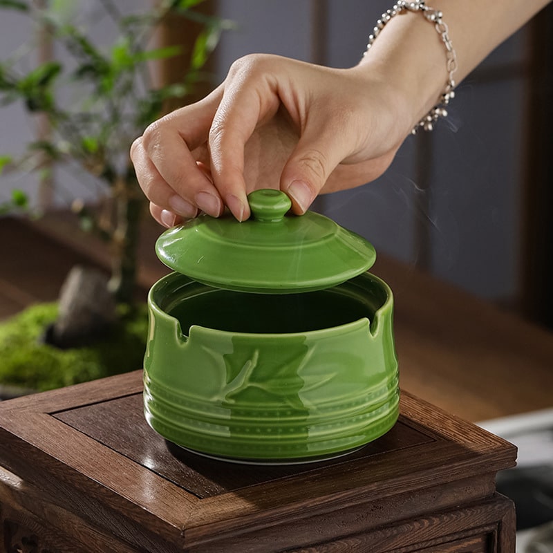 Garden Ashtray With Lid Green Ceramic