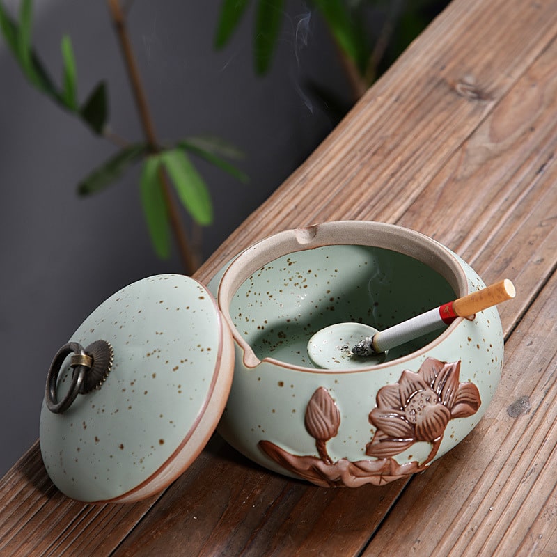 Green Ceramic Ashtray Flower Painting Windproof