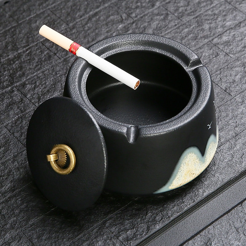 Japanese Ash Tray Minimalist Black With Lid