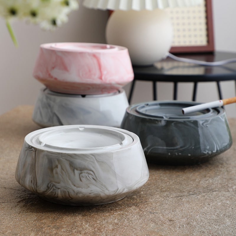 Large Ceramic Outdoor Ashtrays With Lid In 4 Different Colors