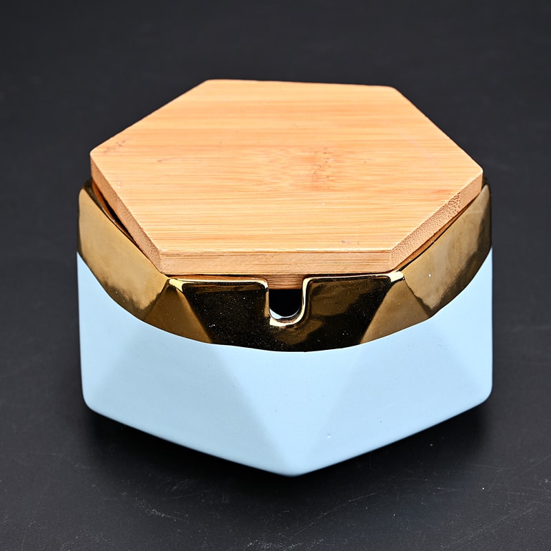 Light Blue Outdoor Ashtray With Lid