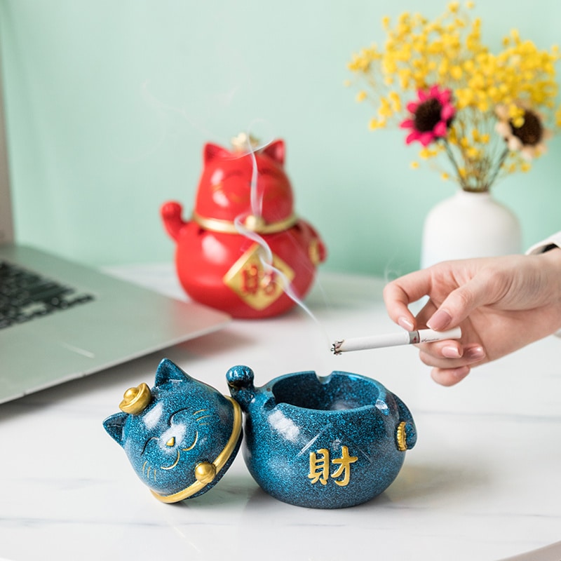 Lying Cat Ashtray With Lid