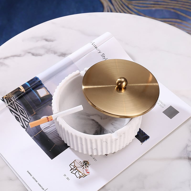 Marble Imitation Ashtray With Lid And 4 Cigarette Slots
