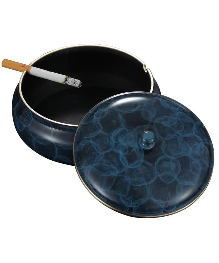 Metal Ashtray With Cover And 3 Slots For Cigarettes