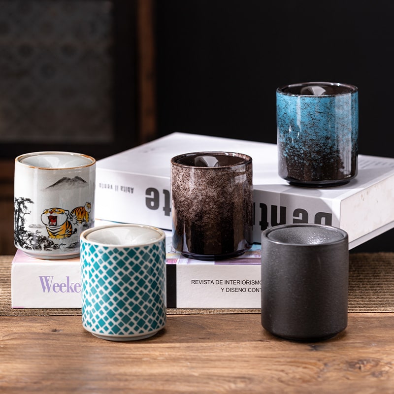 Outdoor Ceramic Ashtrays With Lid In Five Different Colors