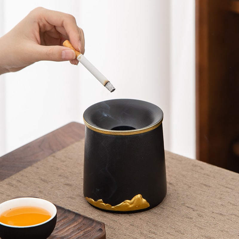 Outdoor Cigarette Ash Tray With Funnel Lid