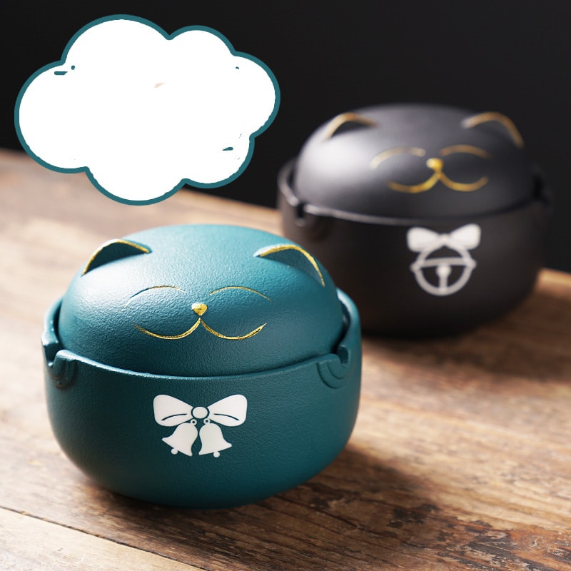 Pair Of Smiling Cat Ashtrays Green And Black