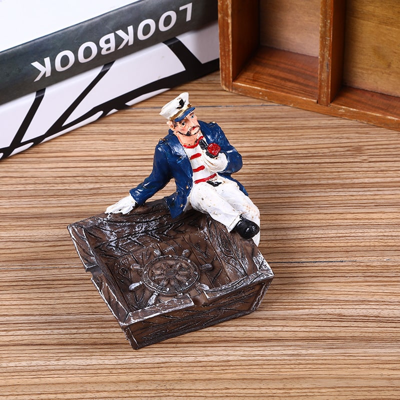 Resin Ashtray Pirate Captain