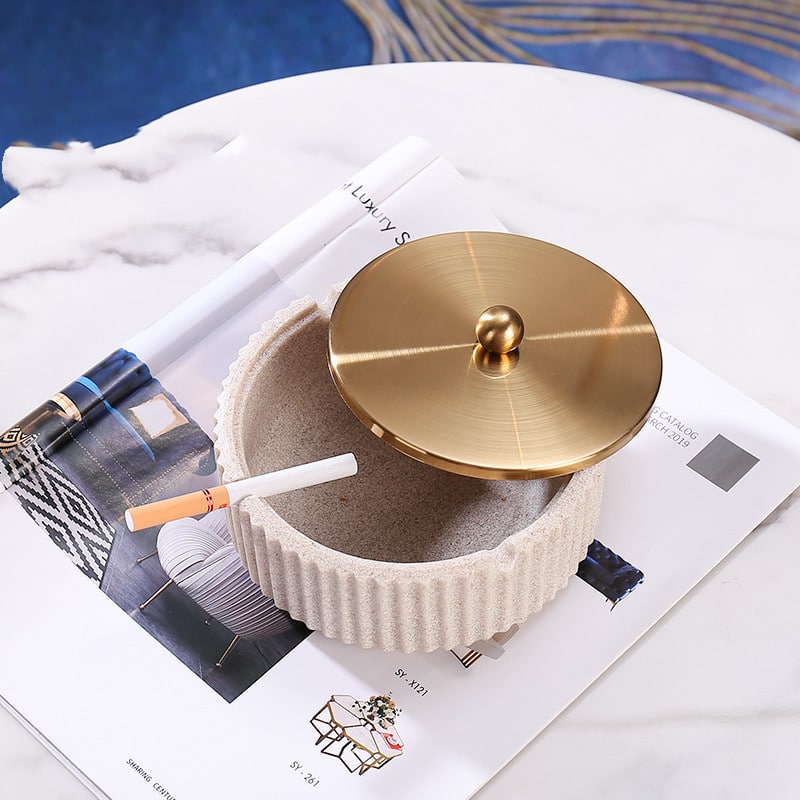Round Sandstone Imitation Ashtray With Lid
