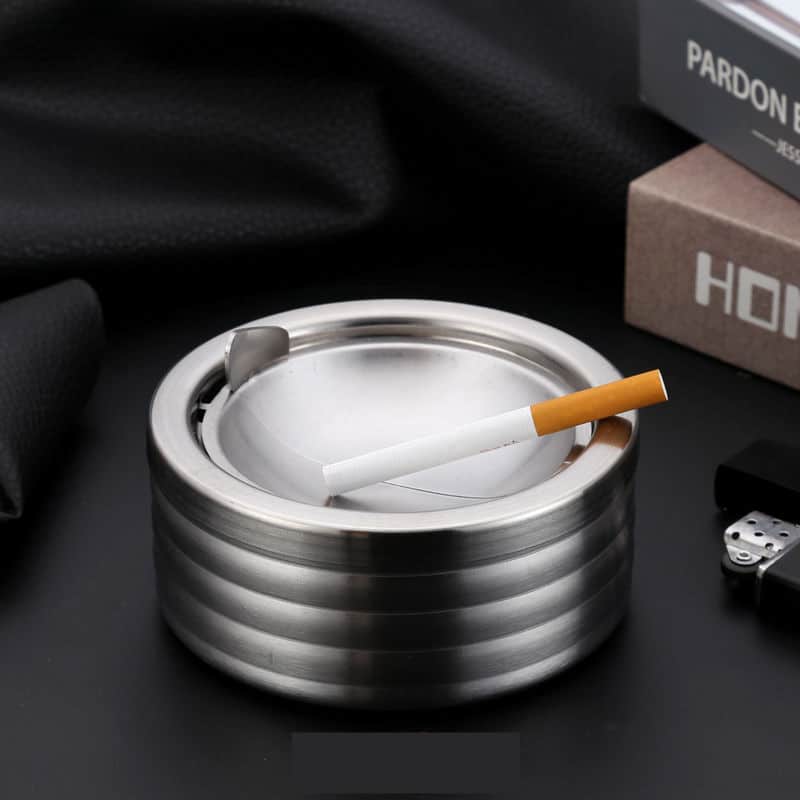 Simple Metal Ashtray With Flip Lid