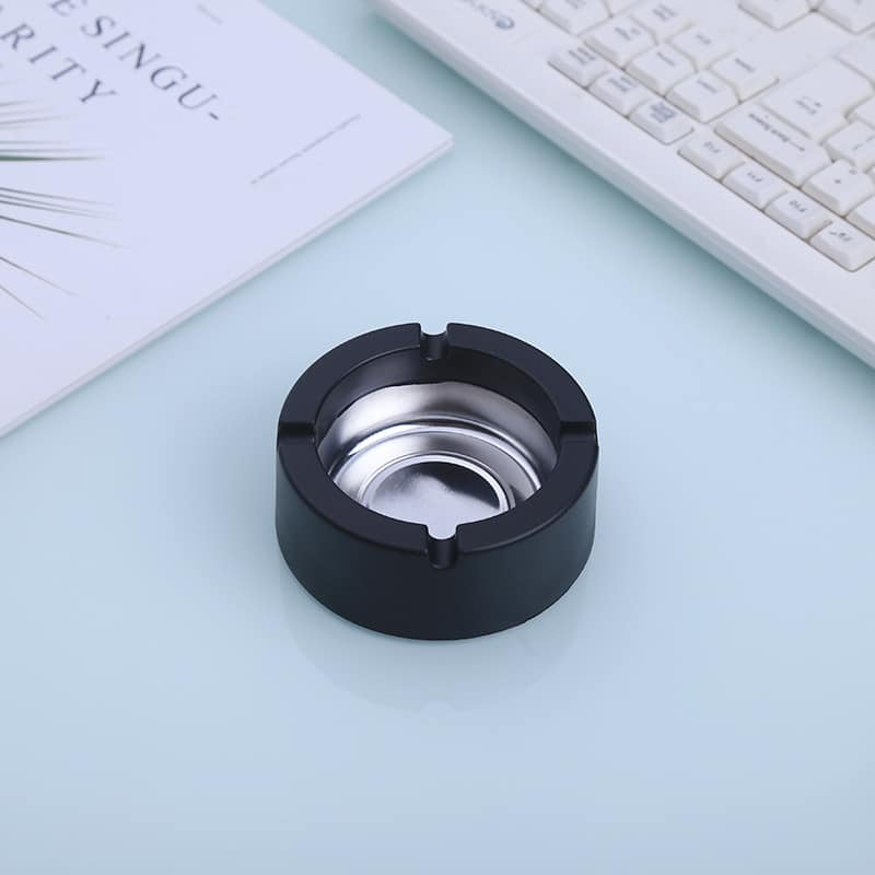 Simple Modern Ashtray Metal Black Round