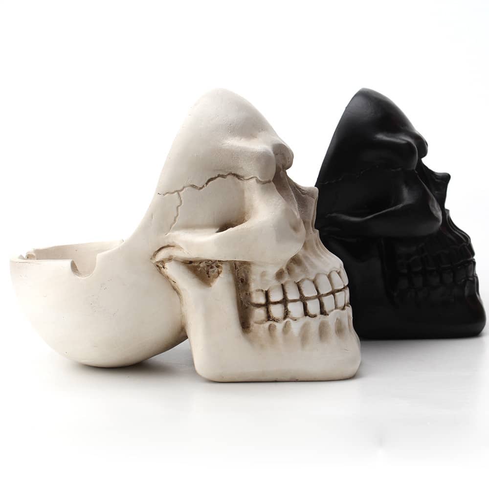 skulls ashtrays from right side