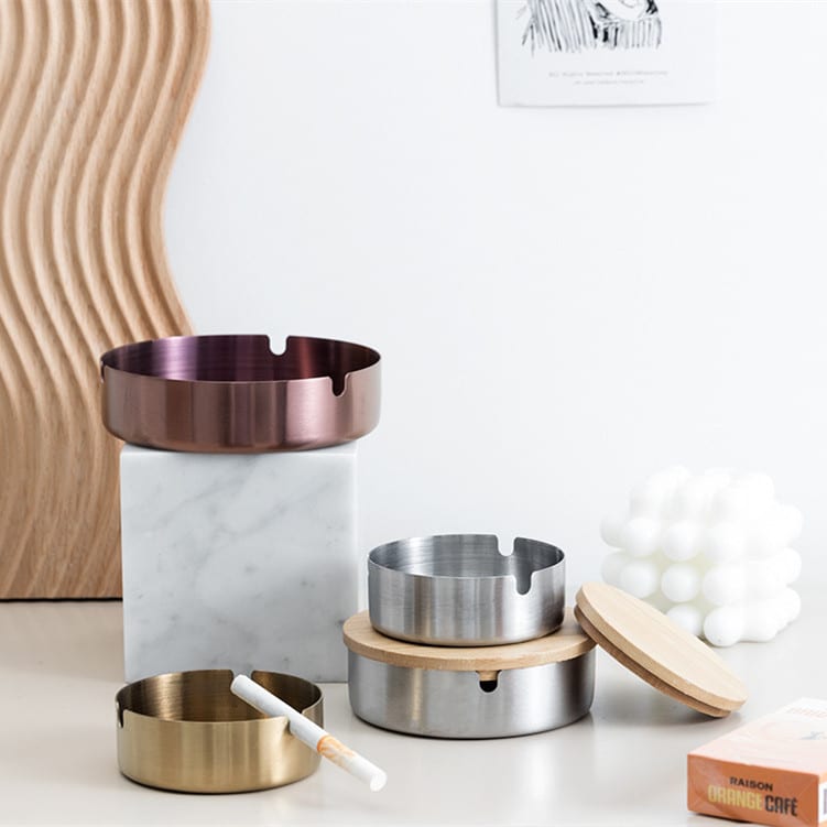 Cheap Outdoor Ashtrays In 3 Different Colors